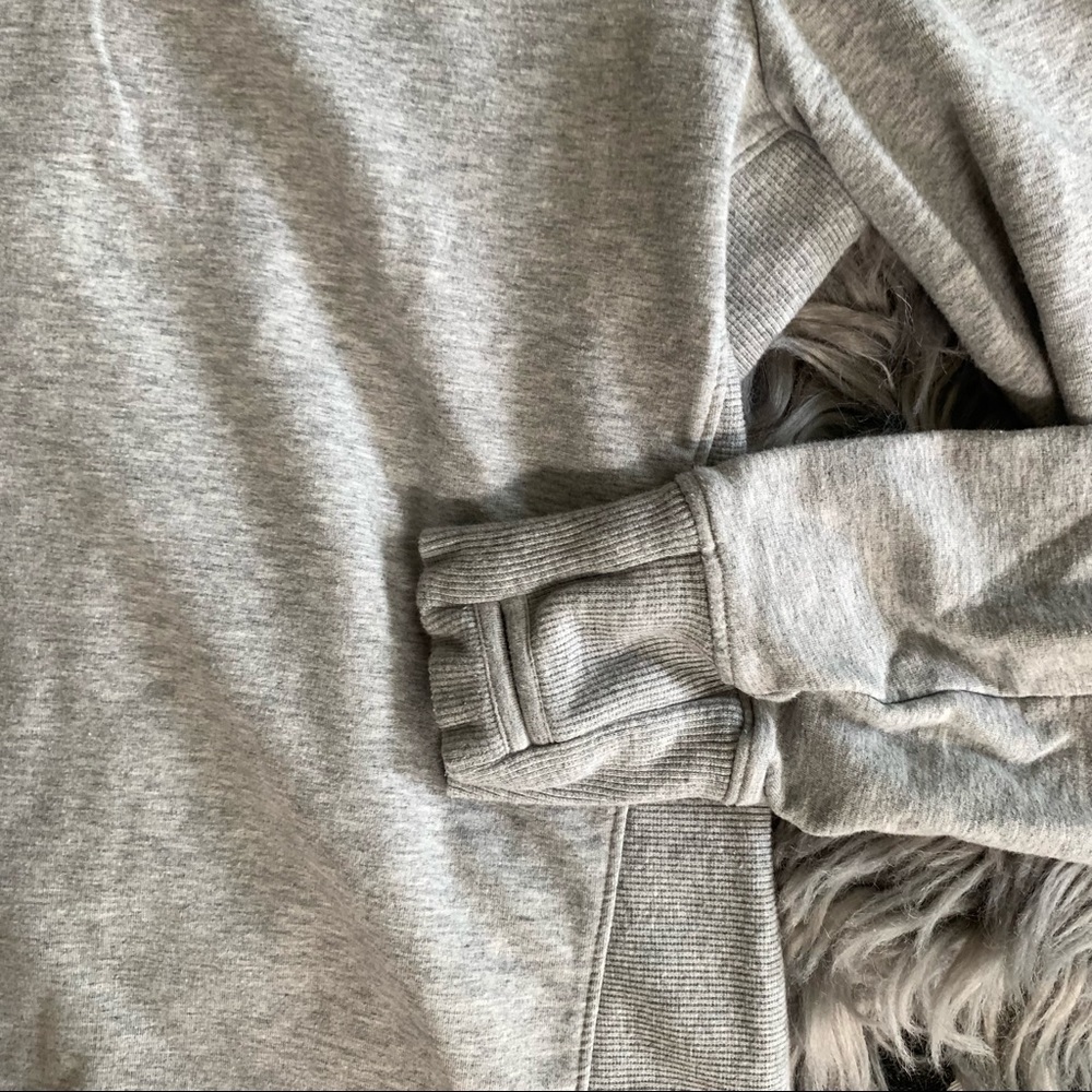 Manduka Crew neck Athletic Top. S - Picture 4 of 8